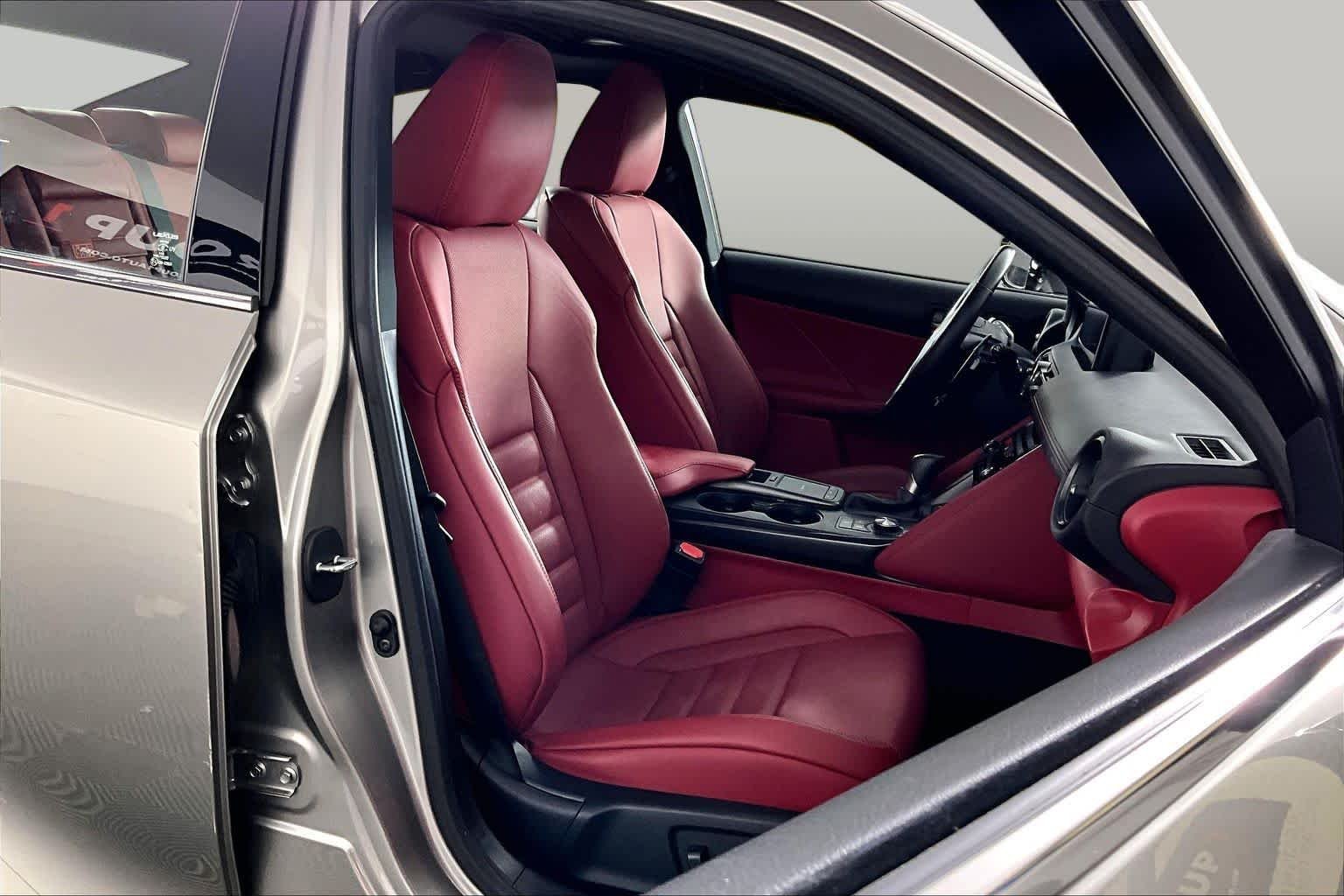 Used 2023 Atomic Silver Lexus F SPORT image 9