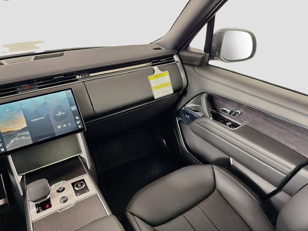 New 2027 Santorini Black Land Rover SE image 25