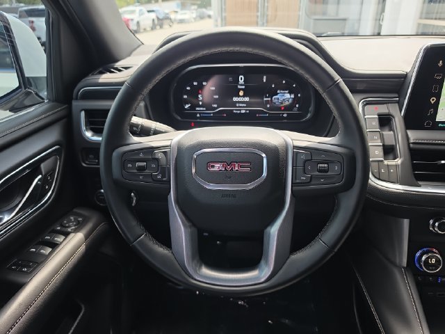 2023 GMC Yukon SLT - Photo 12