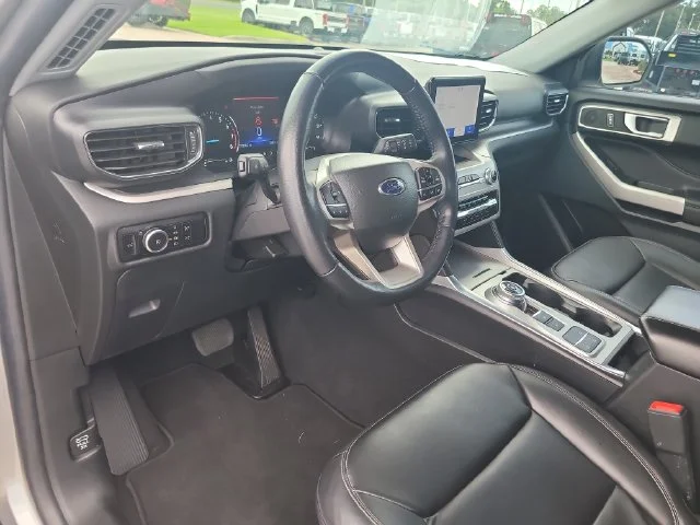 Used 2023 Silver Ford XLT image 20