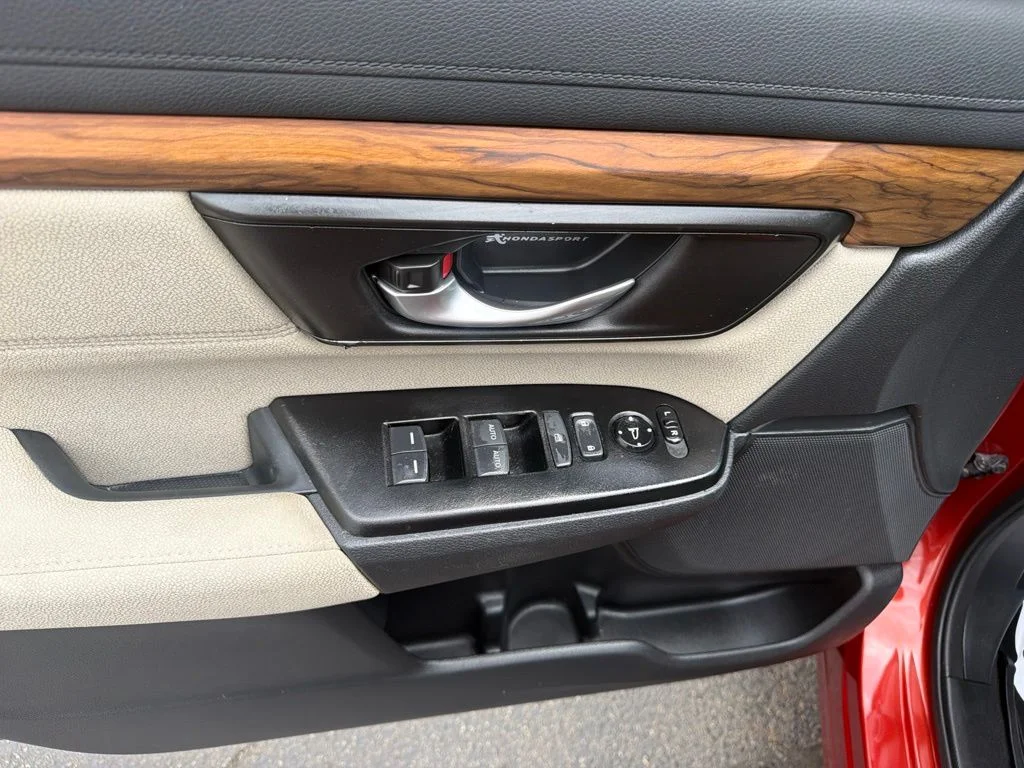 Certified Used 2018  Honda EX image 16