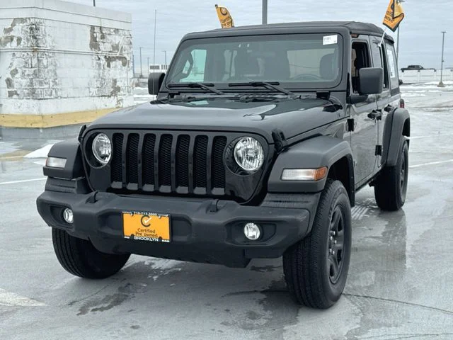 Used 2022 Black Jeep Unlimited Sport image 3