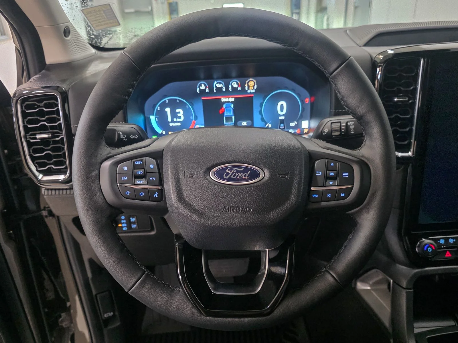 New 2026 Marsh Gray Ford Lariat® image 32