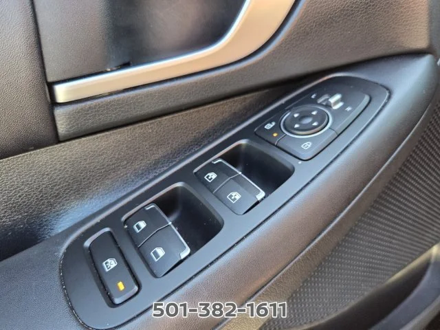 Used 2024 Black Hyundai SEL image 29