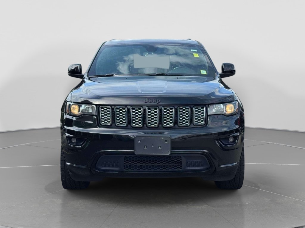 Used 2019 Jeep Grand Cherokee Altitude with VIN 1C4RJFAG8KC619546 for sale in Huntington, NY