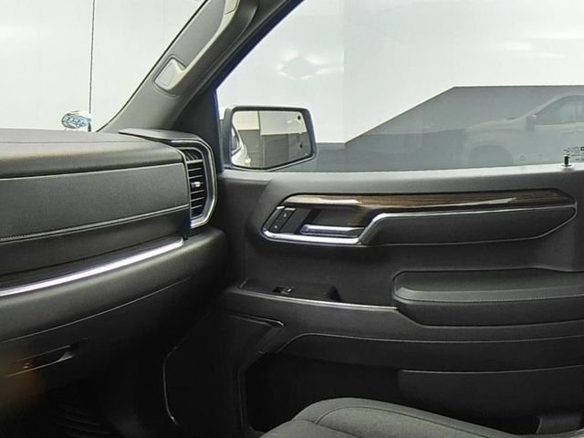 Used 2023 White Chevrolet LT image 40