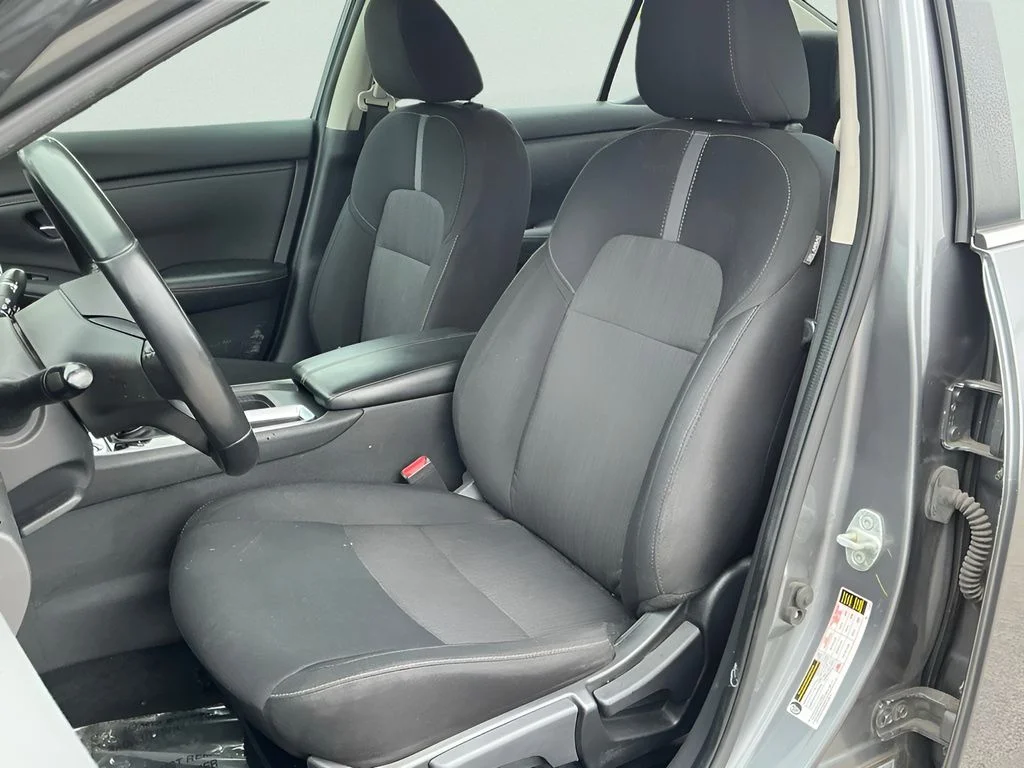 Used 2022 Gray Nissan SV image 22