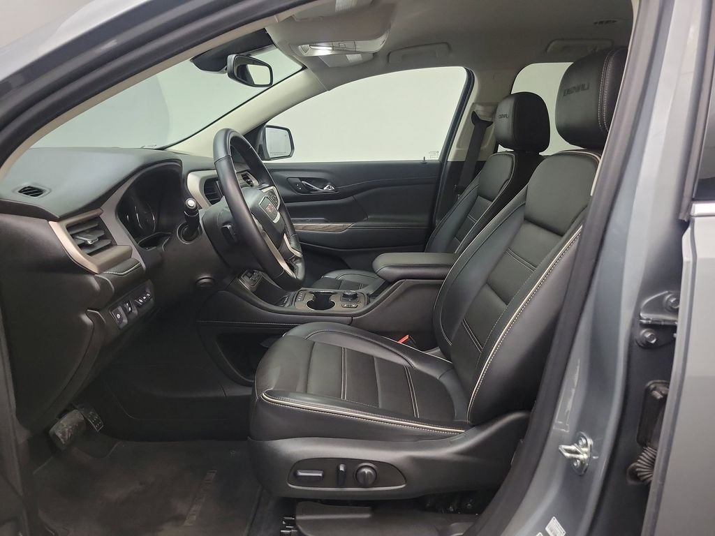 2023 Gmc Acadia Denali photo 3