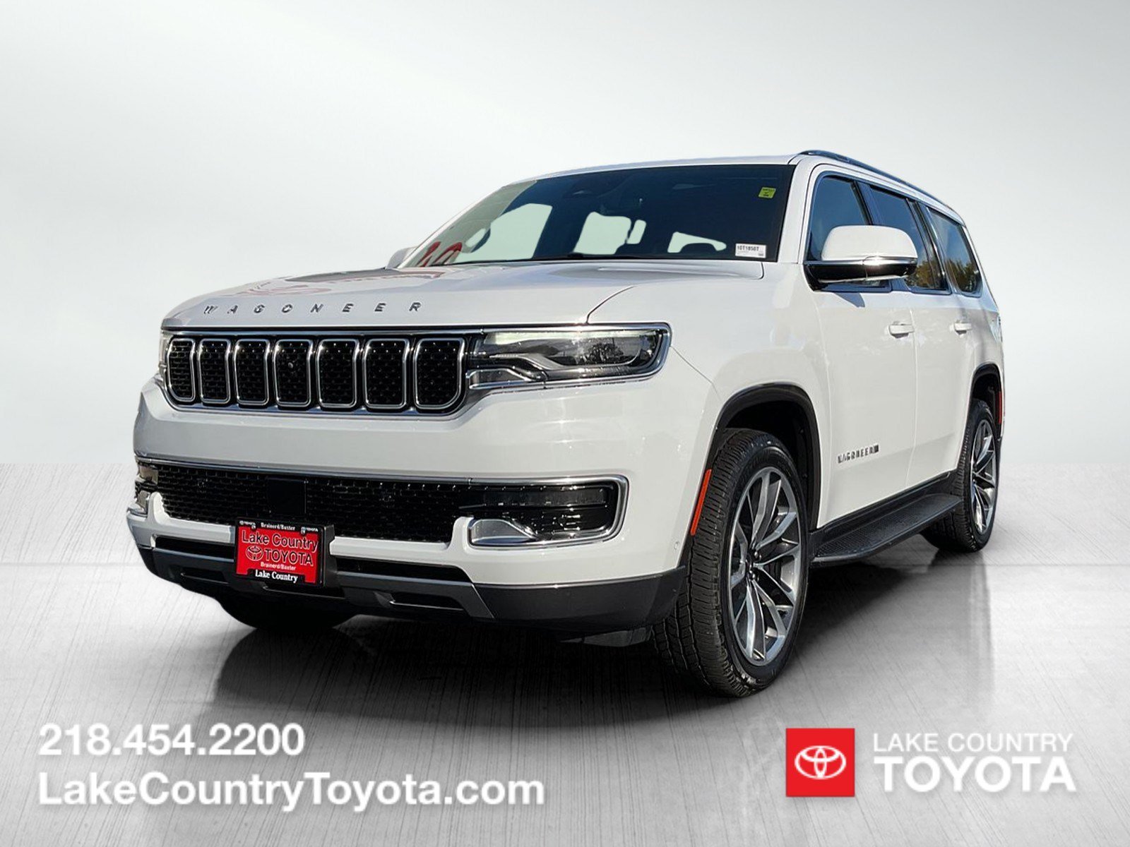 2022 Jeep Wagoneer