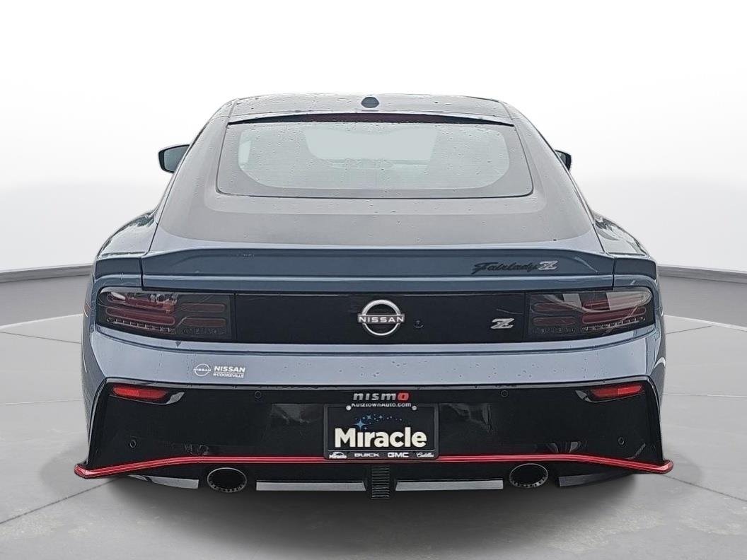 Used 2024 Stealth Gray/Super Black Nissan NISMO image 7