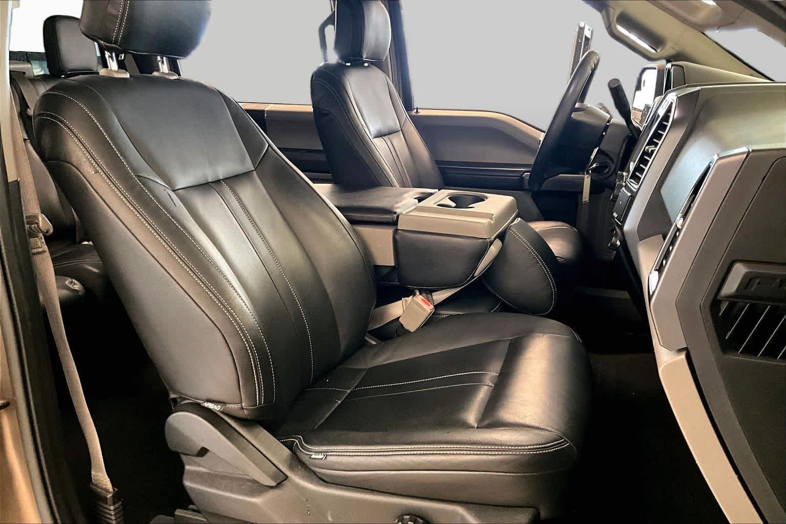 Used 2019 Stone Gray Metallic Ford XLT image 8