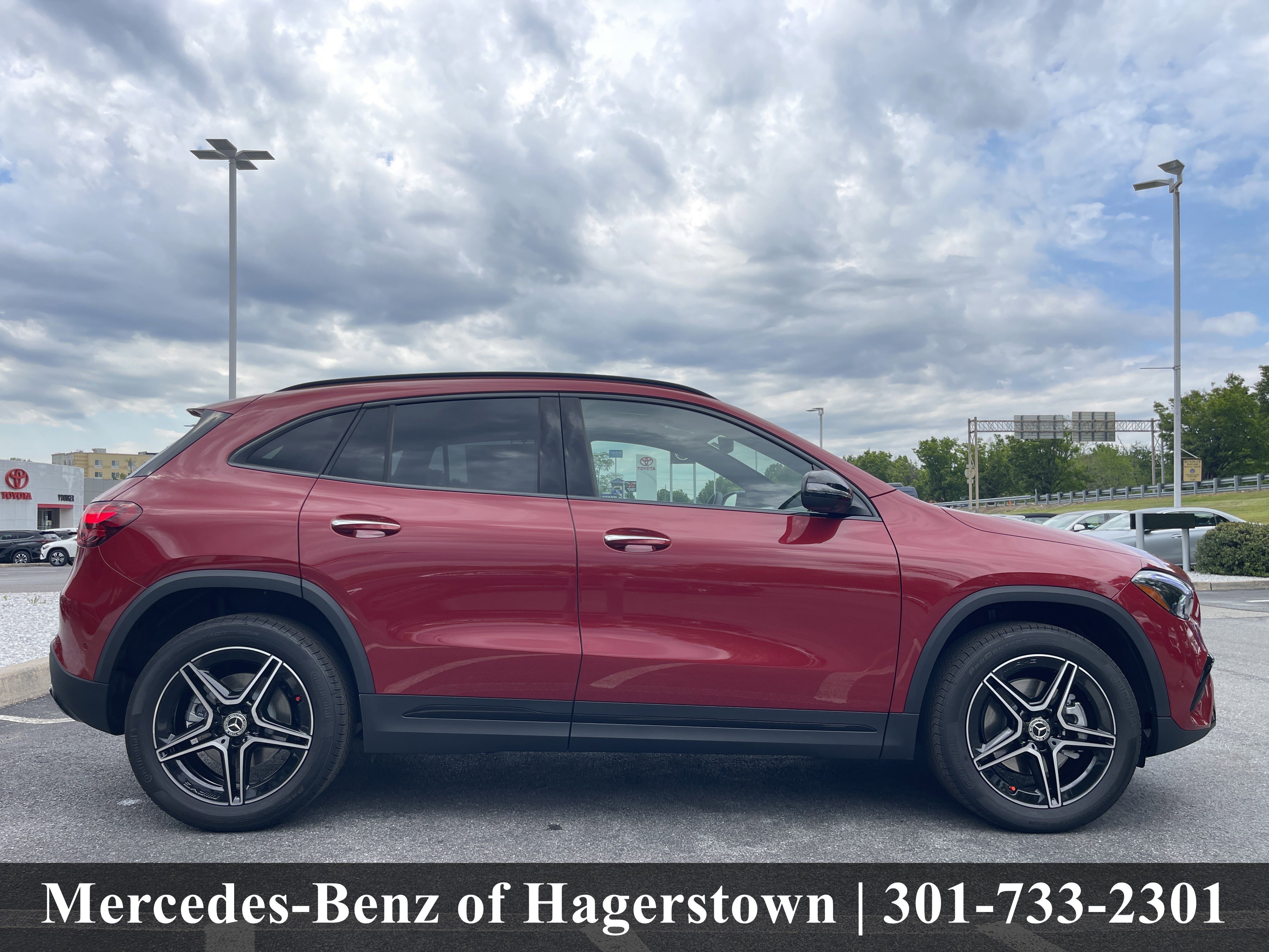 Certified Used 2026 MANUFAKTUR Patagonia Red Metallic Mercedes-Benz GLA 250 4MATIC® SUV image 35