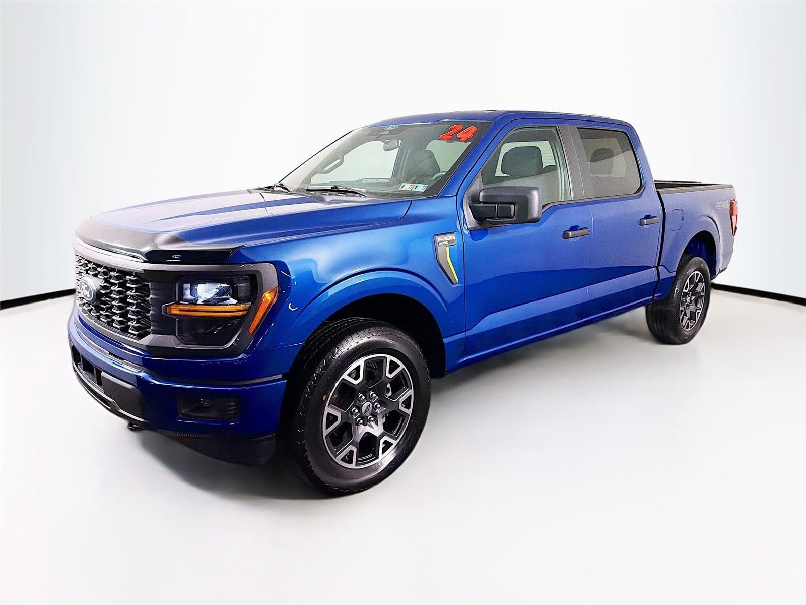 Used 2024 Atlas Blue Ford STX image 3