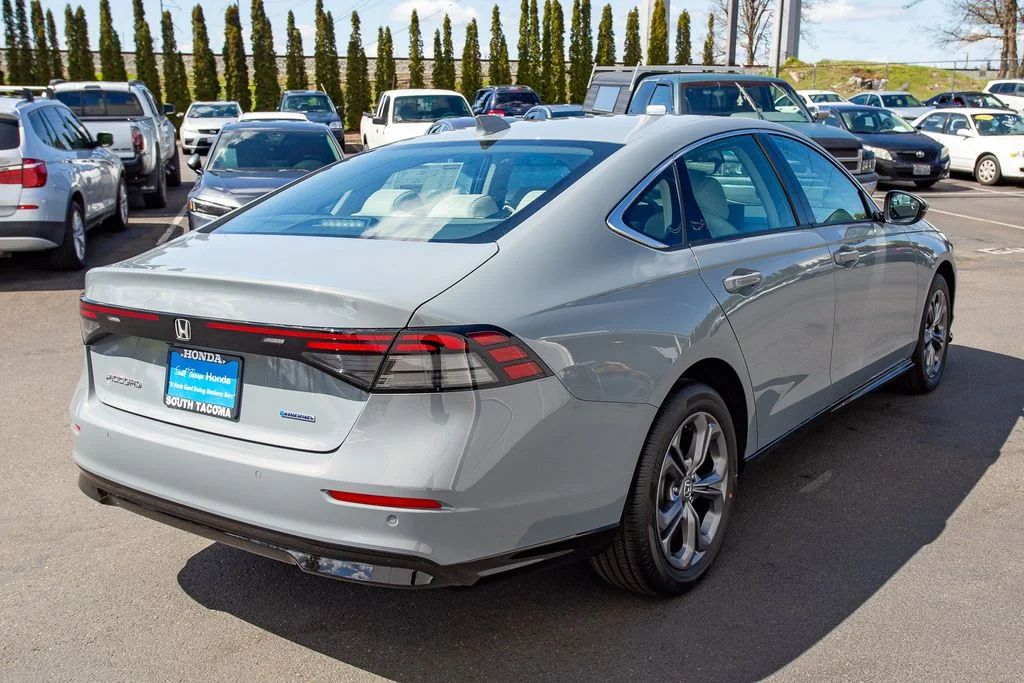 New 2026 Urban Gray Pearl Honda EX-L image 6
