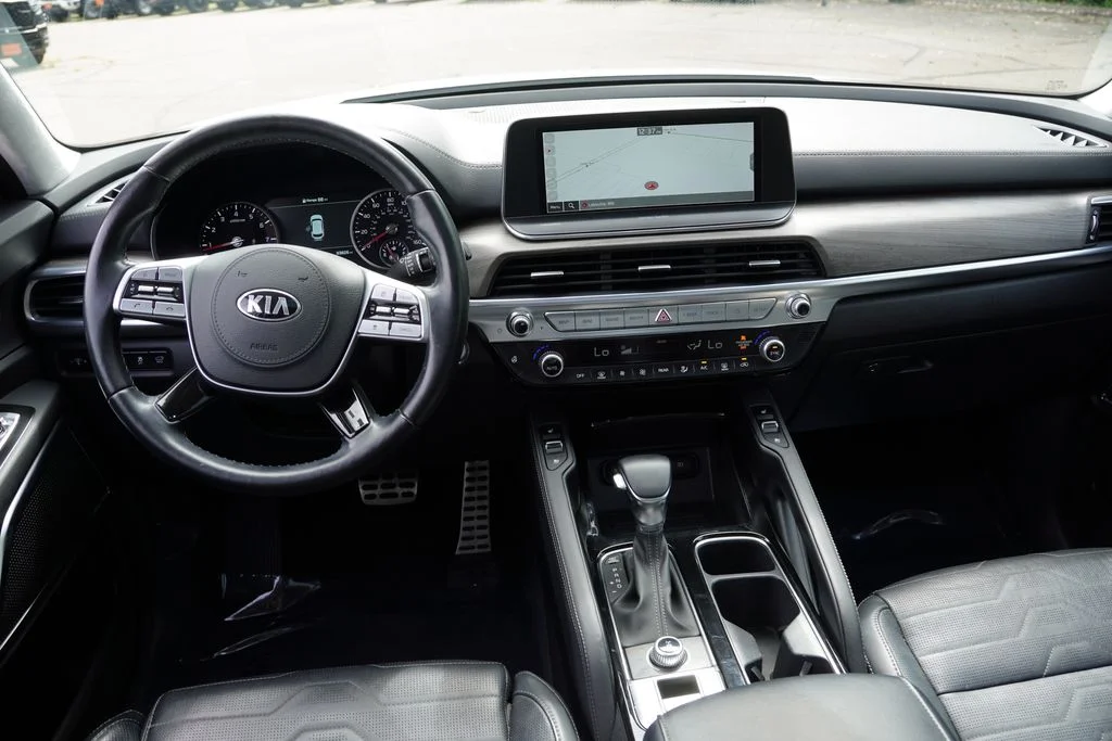 Used 2021 Glacial White Pearl Kia SX image 19