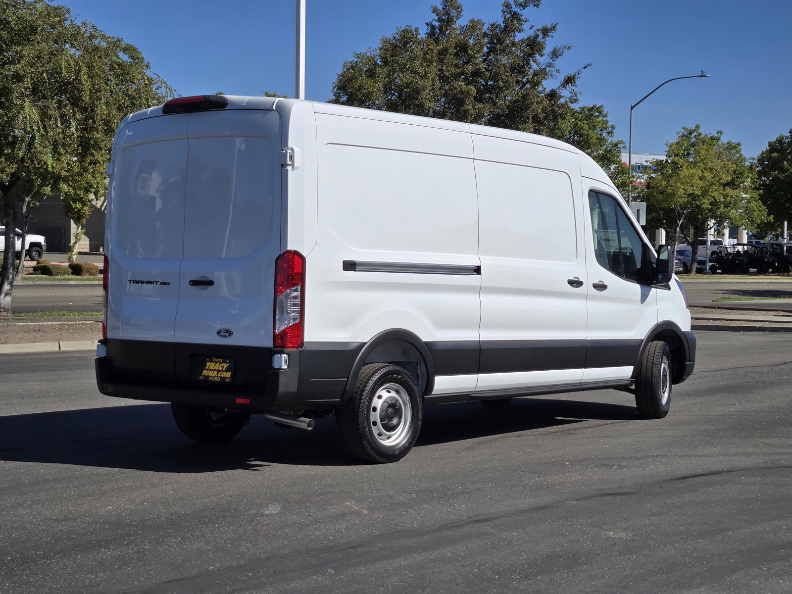 New 2026 Oxford White Ford Cargo Van image 4