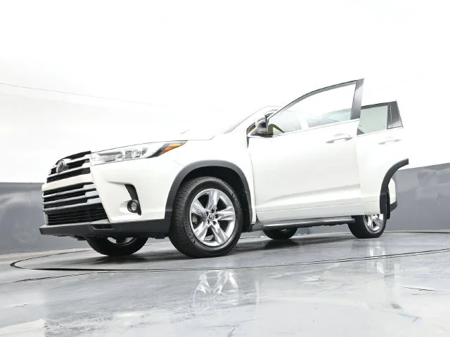 Used 2018 White Toyota Limited image 48