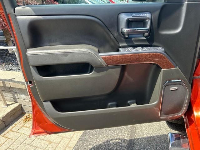 Used 2015 Red GMC SLT image 10