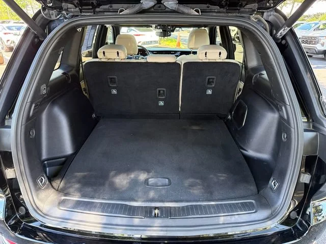 Used 2023 Black Jeep Limited 4x4 image 18