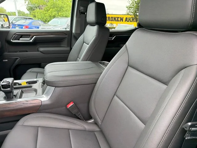2026 GMC Sierra 1500 SLT - Photo 19