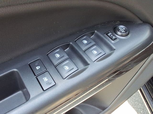 Certified Used 2022 Onyx Black GMC Elevation image 64