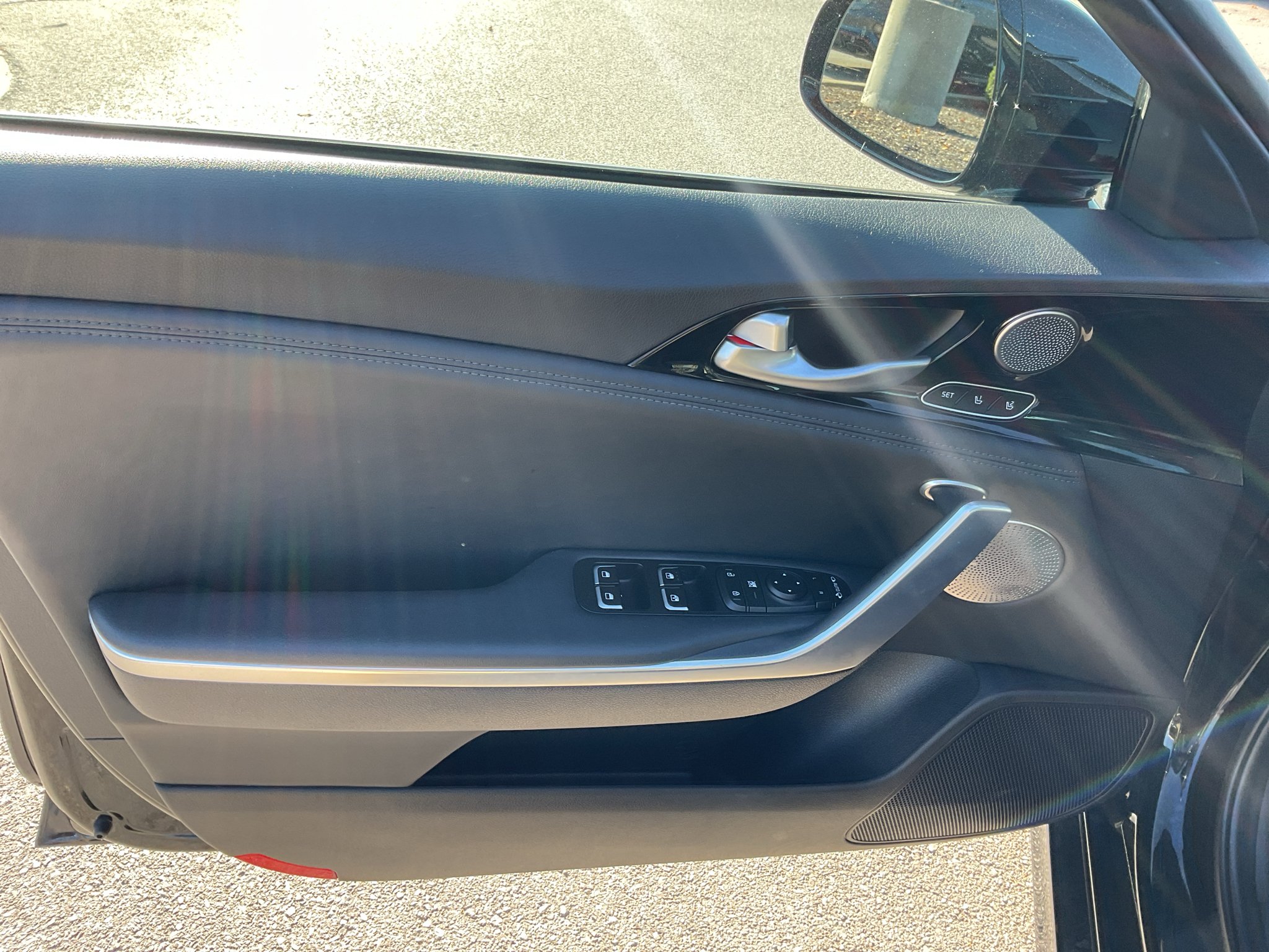 Used 2018 Aurora Black Kia Premium image 18