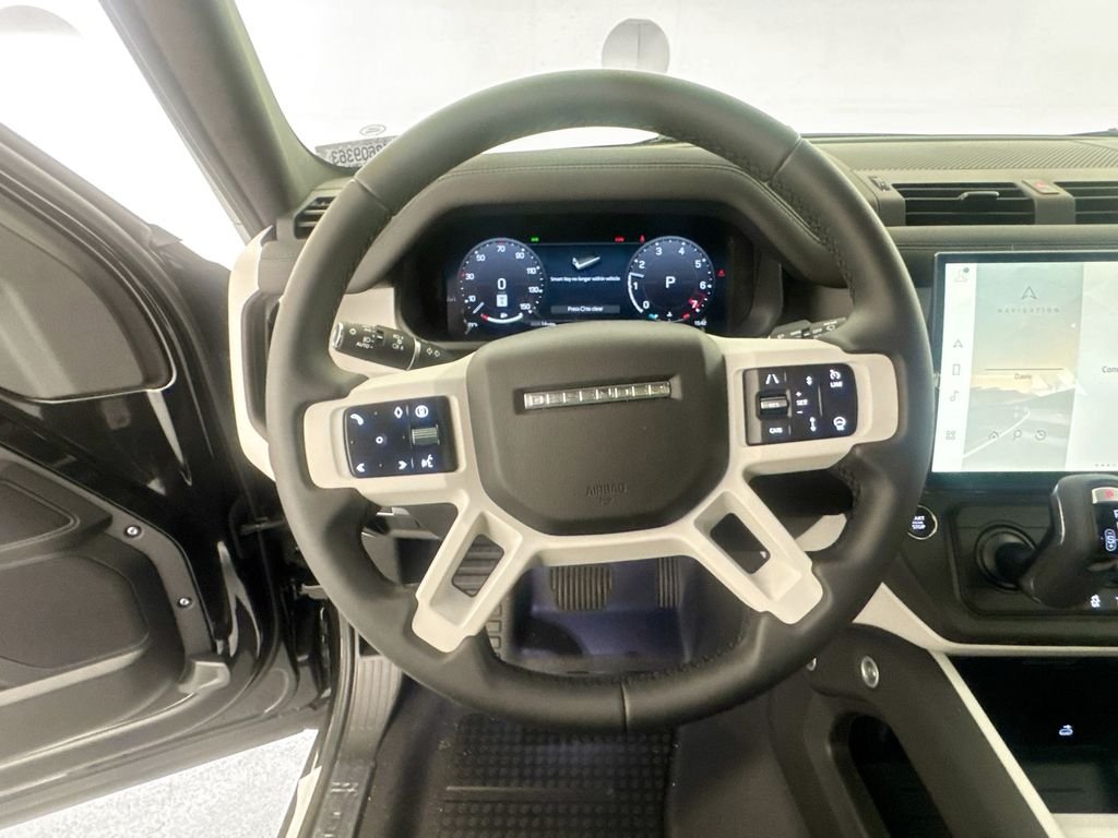 New 2026 Santorini Black Land Rover S image 11
