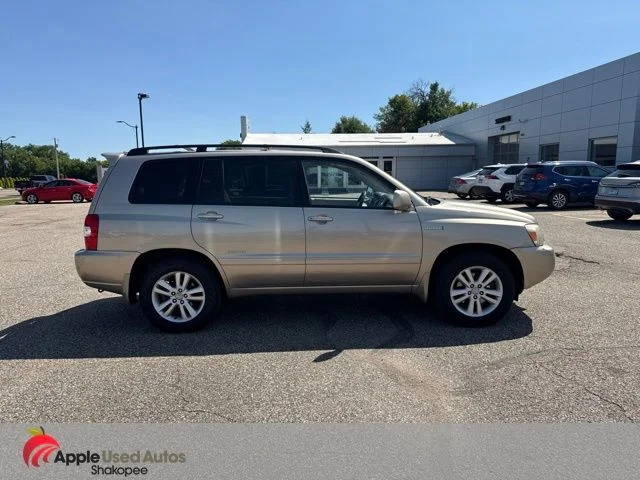 Used 2006 Gold Toyota Limited image 6