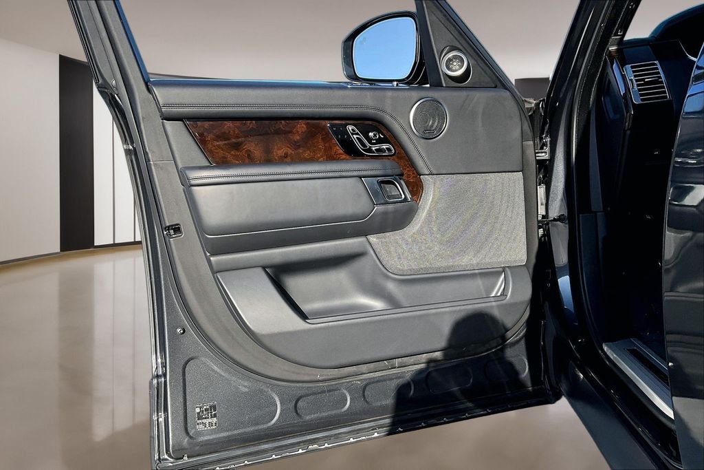 Used 2021 Carpathian Gray Premium Metallic Land Rover Westminster image 18