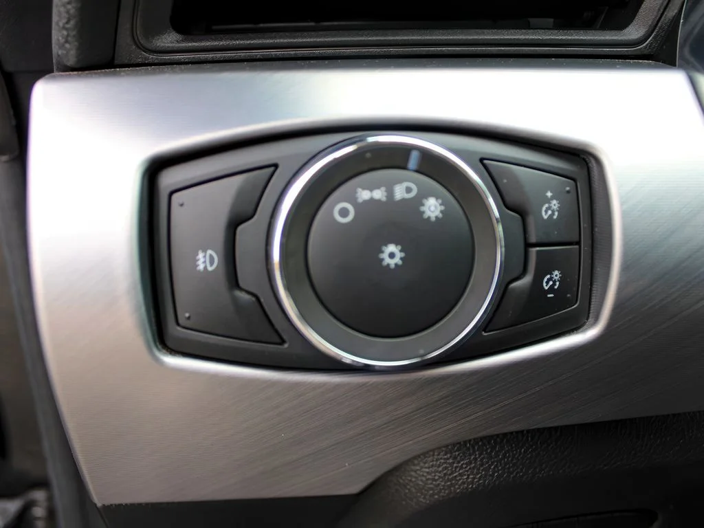 2022 Ford Mustang GT - Photo 15