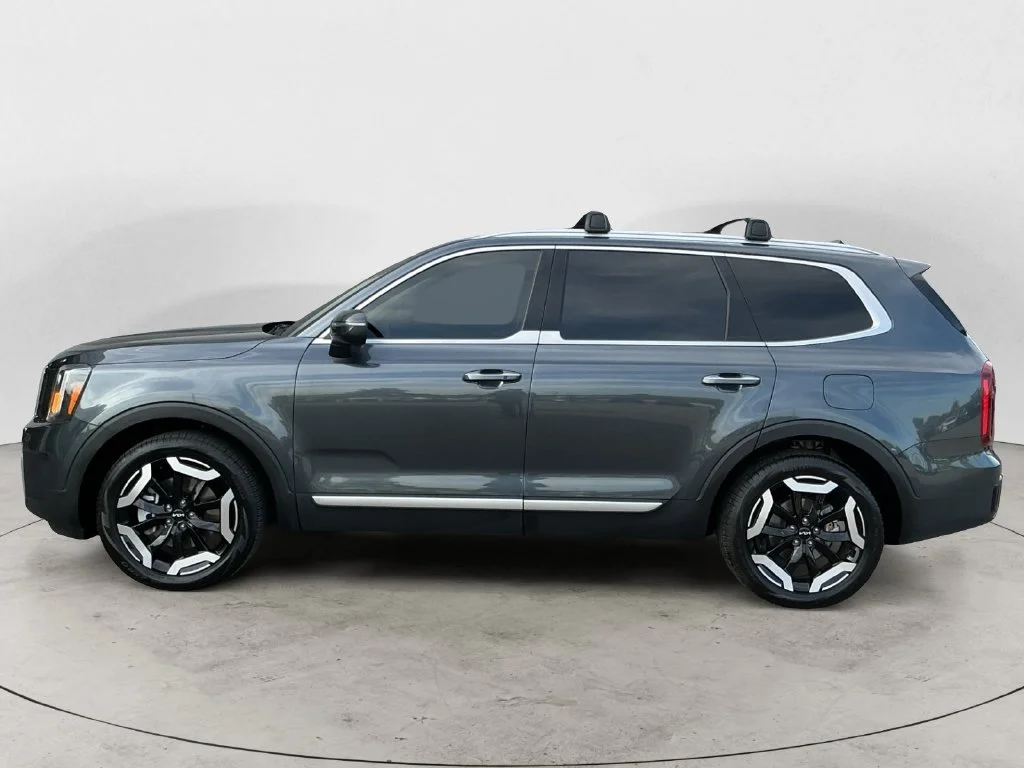 Used 2024 Gray Kia S image 12
