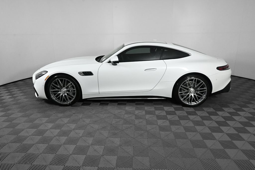 Certified Used 2025  Mercedes-Benz Base image 3