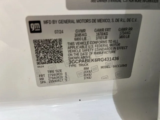 Used 2024 Summit White Chevrolet Custom image 29