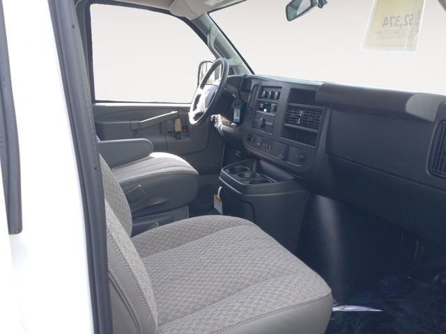 2025 Chevrolet Express Cargo Work Van - Photo 12