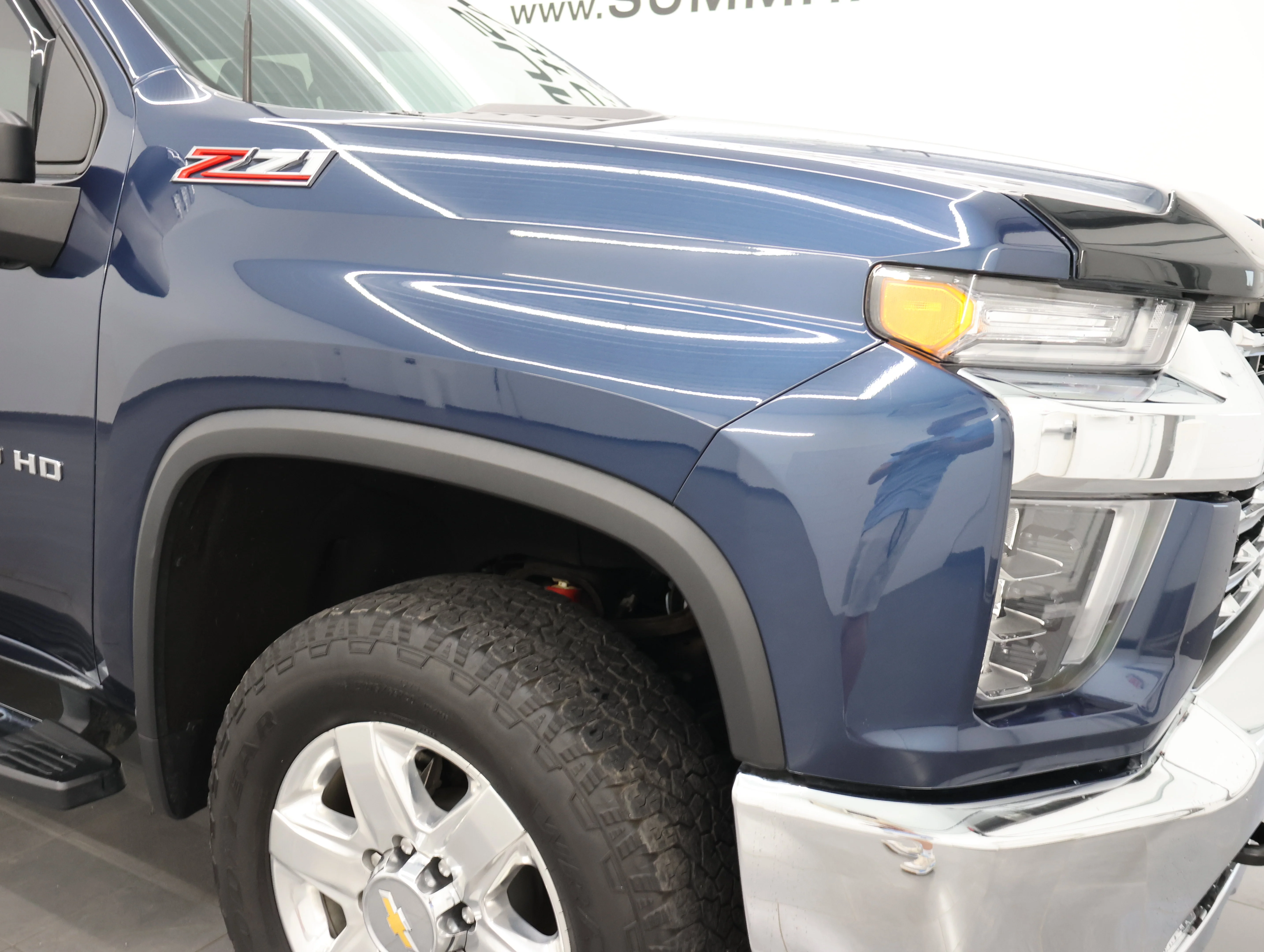 Used 2023 Northsky Blue Metallic Chevrolet LTZ image 25