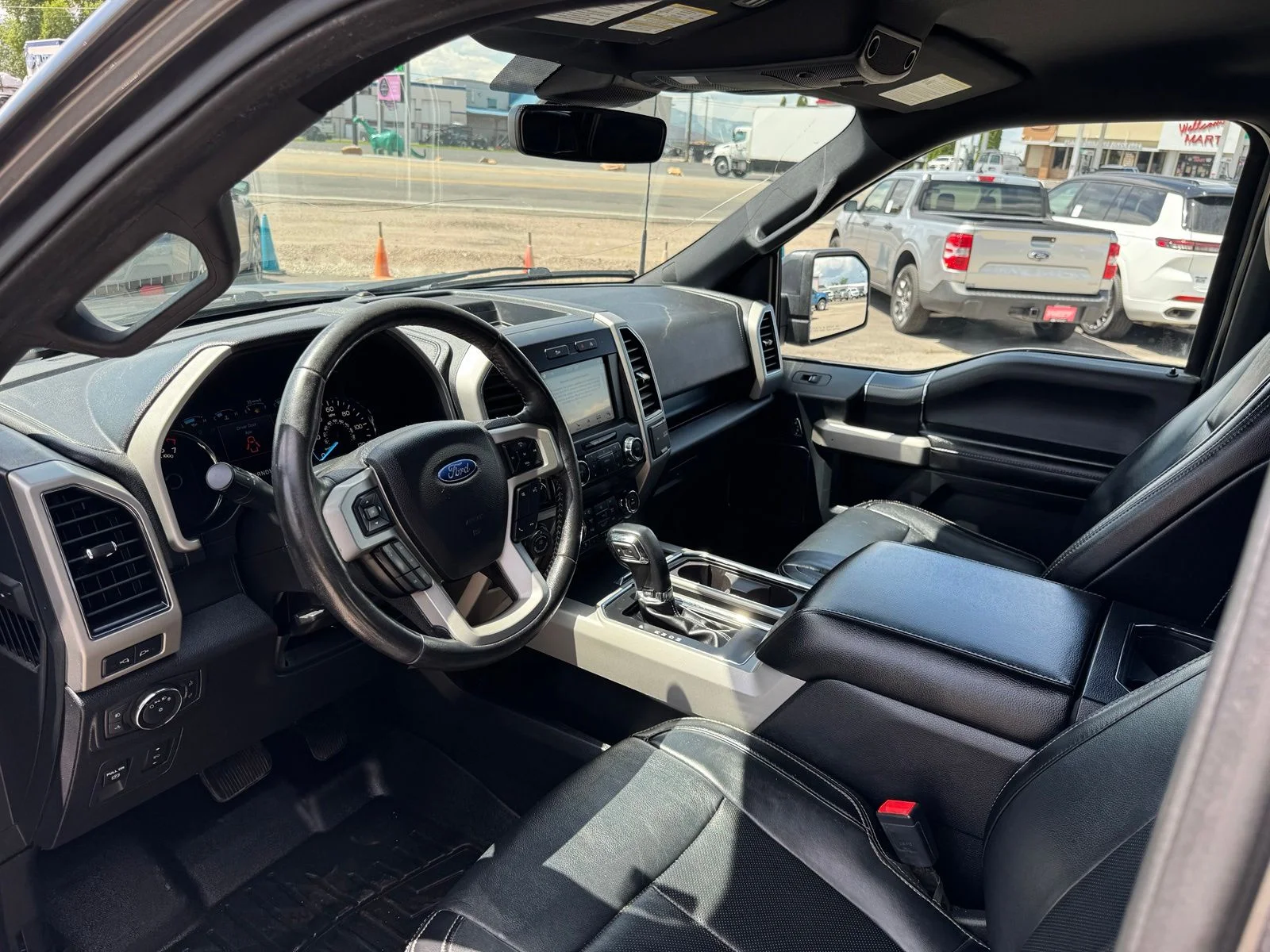 Used 2019 Gray Ford Lariat image 17