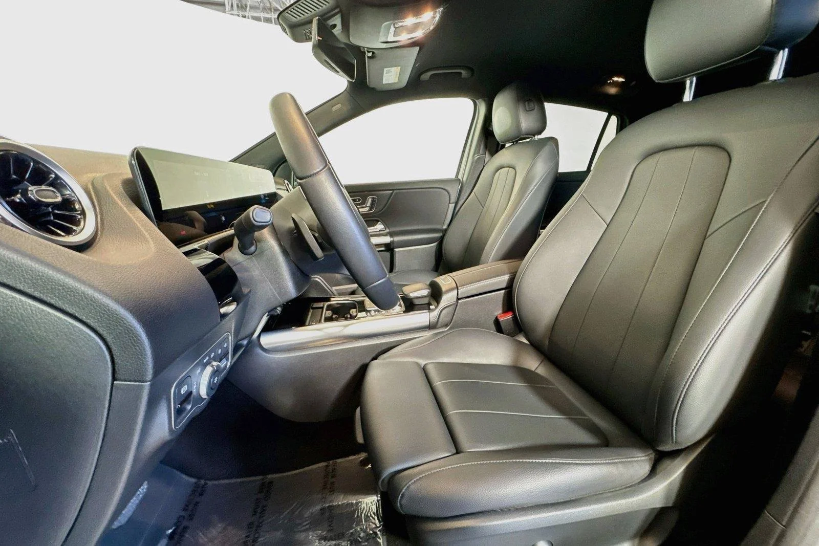 Used 2023 Mountain Grey Metallic Mercedes-Benz GLA 250 image 19
