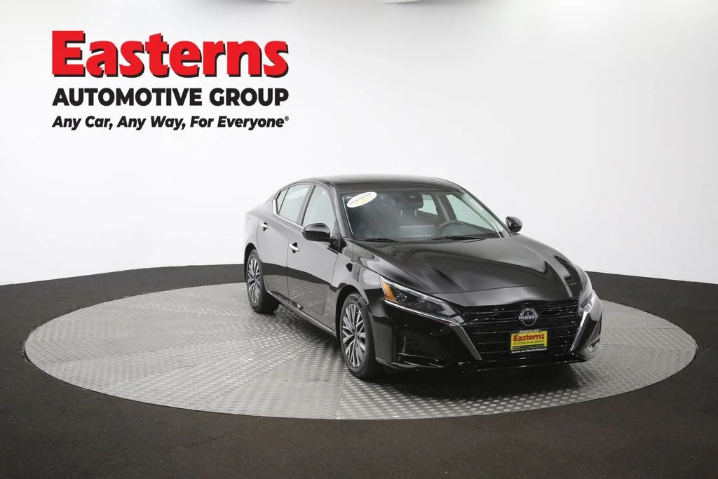 Used 2023 Black Nissan 2.5 SV image 51