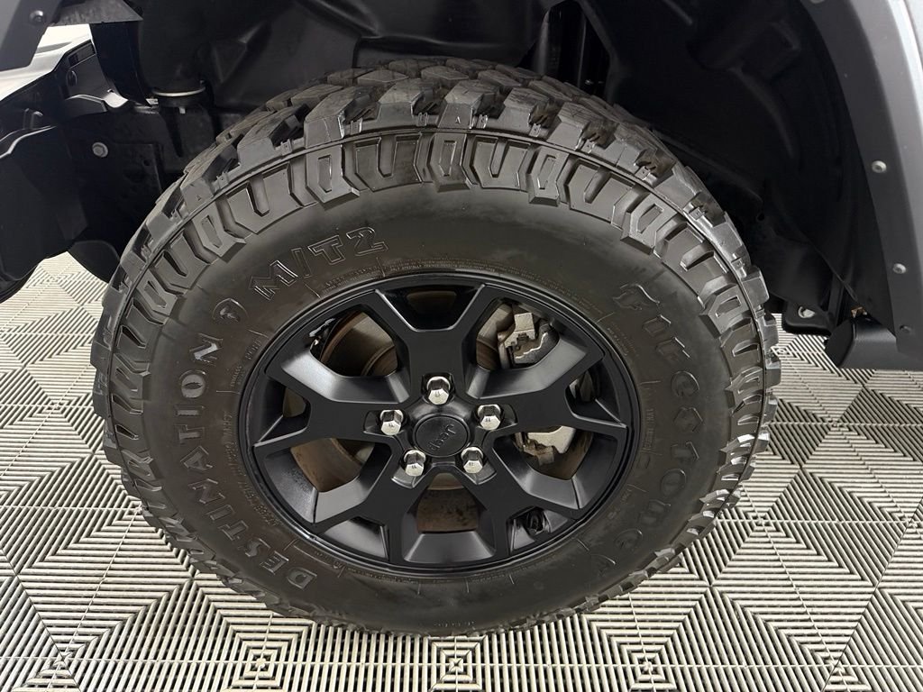 Used 2023 Gray Jeep Sport image 13