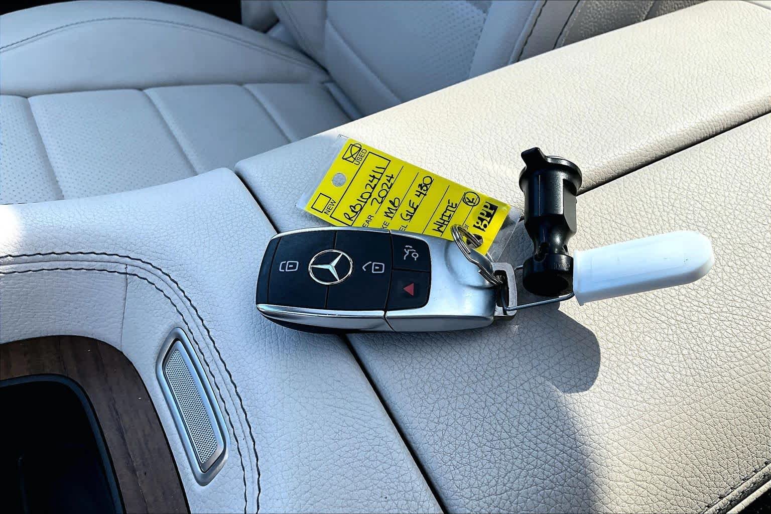 Used 2024 Polar White Mercedes-Benz GLE 450 image 15