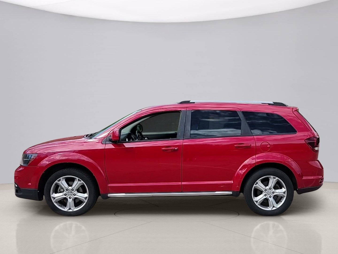 Used 2017 Red Dodge CROSSROAD image 2