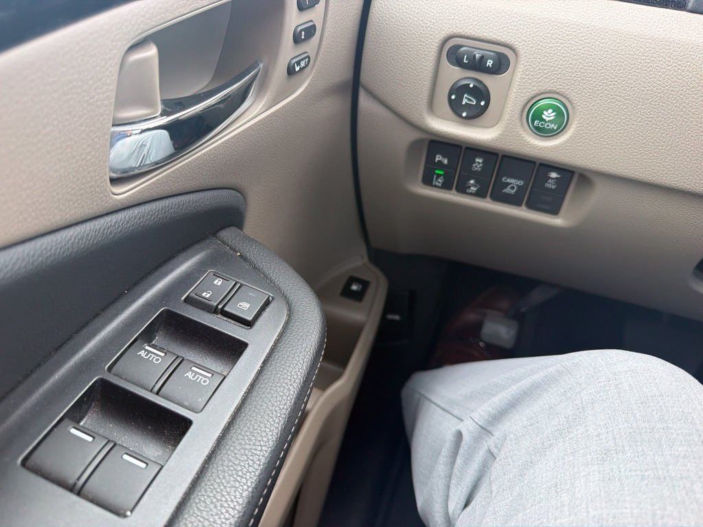 Used 2020 White Honda RTL-E image 20