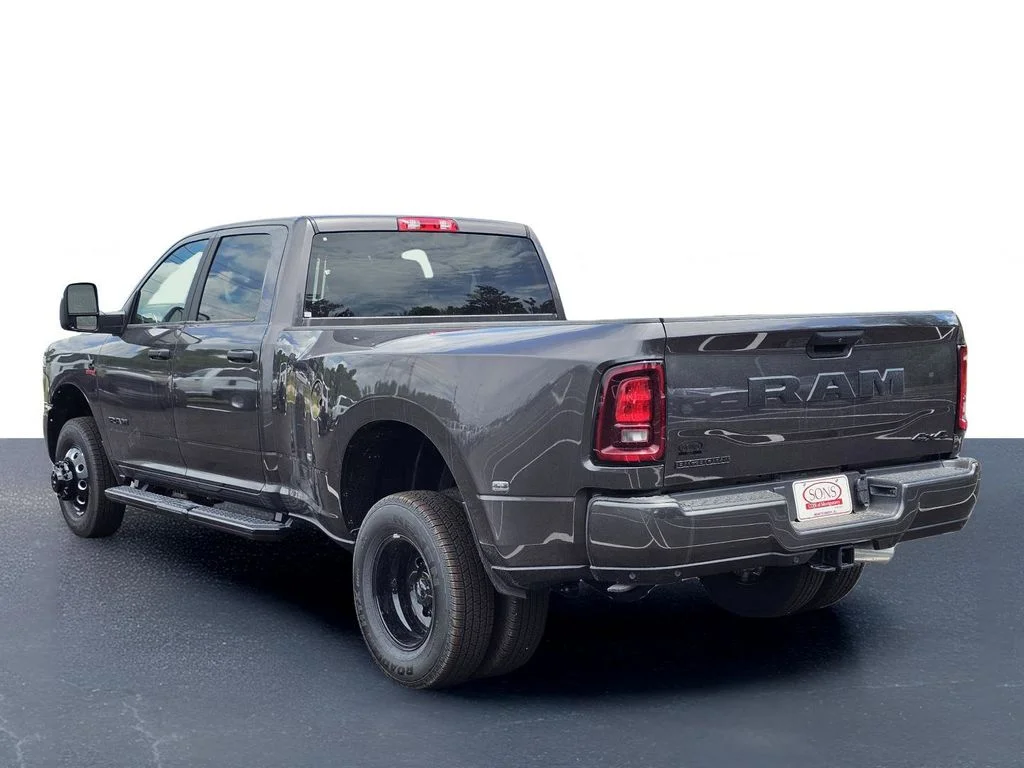 New 2026 Granite Crystal Metallic Clear-Coat Exterior Paint RAM Big Horn image 15