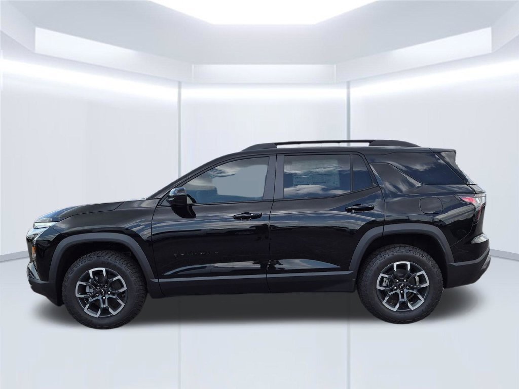 New 2026 Mosaic Black Metallic Chevrolet ACTIV image 2