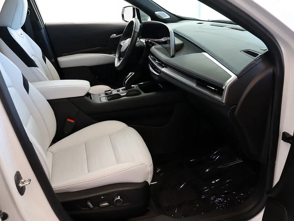 Certified Used 2024 Crystal White Tricoat Cadillac Sport image 32