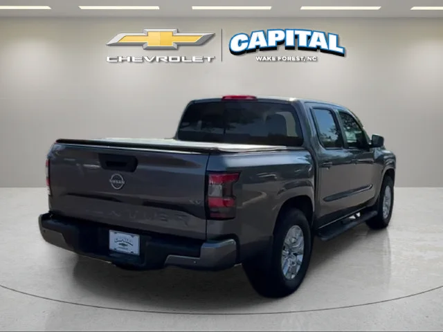 Used 2024 Gray Nissan SV image 5
