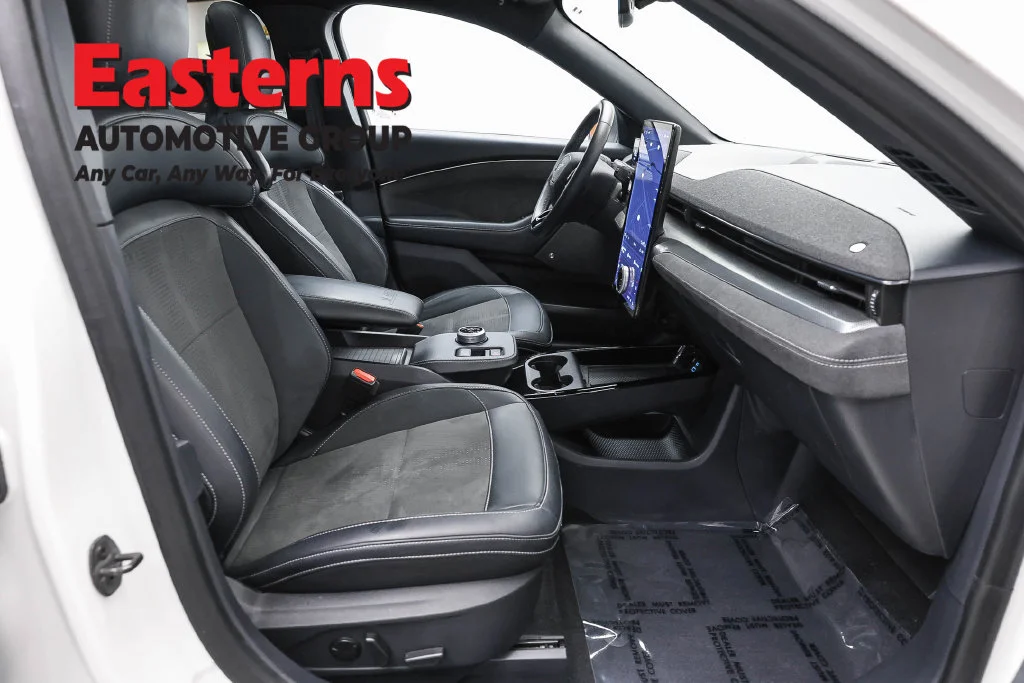 Used 2023 White Ford GT image 25