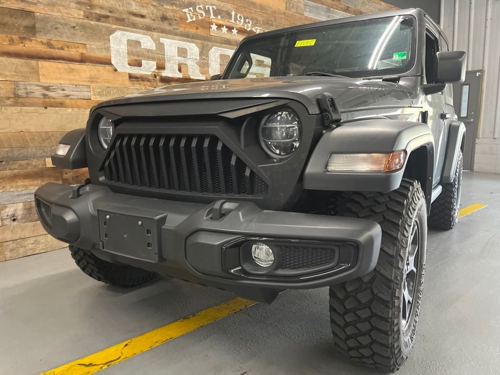 Used 2022 Crystal Metallic Jeep Willys image 10