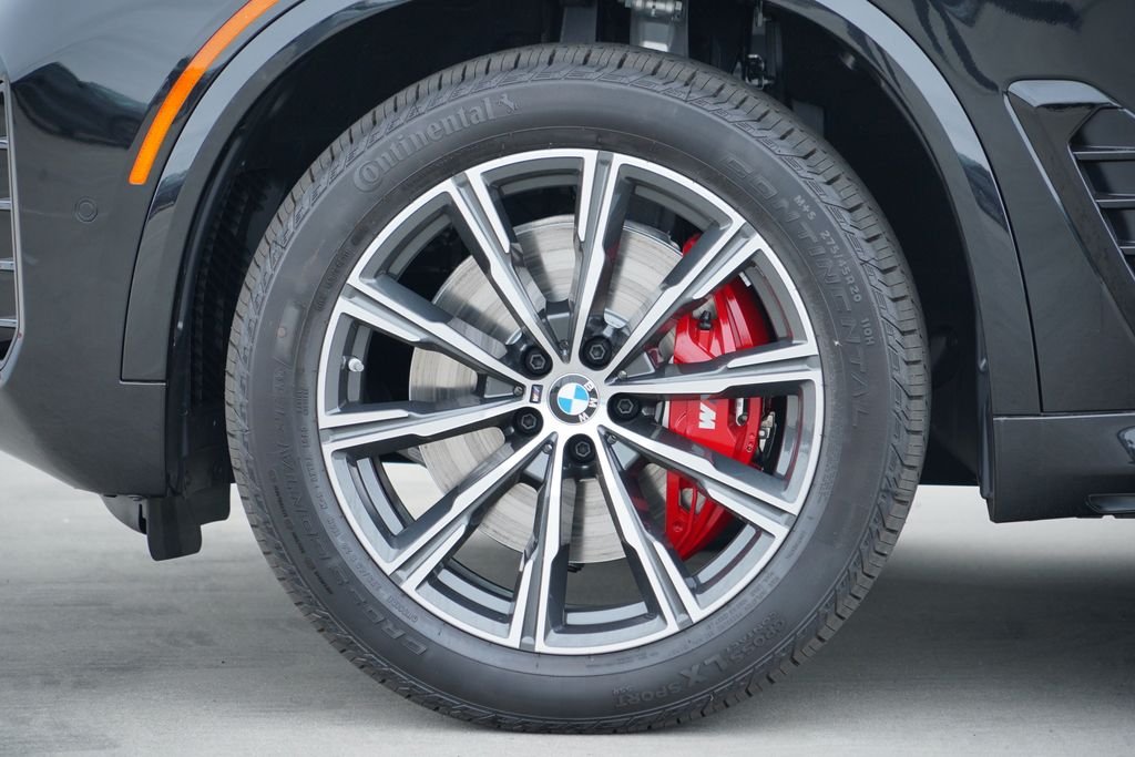 New 2026 Black Sapphire Metallic BMW xDrive40i image 5