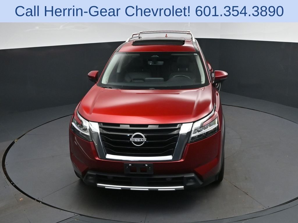 Used 2023 Red Nissan SL image 38